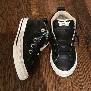 Converse Black Chuck Taylor All Star Mid Sneaker, size 11